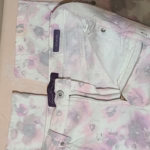 Gloria Vanderbilt capris jeans